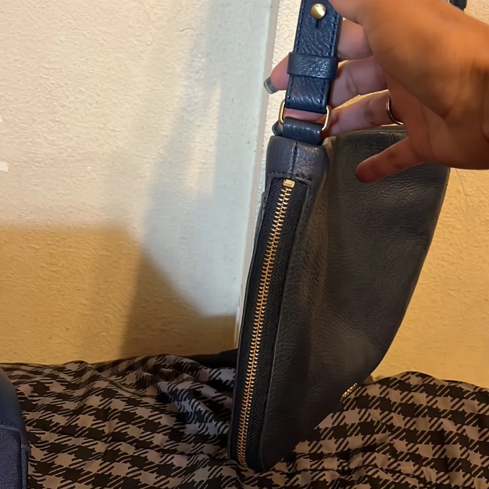 FOSSIL CROSSBODY - Picture 4 of 7